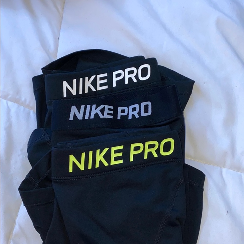 3pairs of Nike pros !